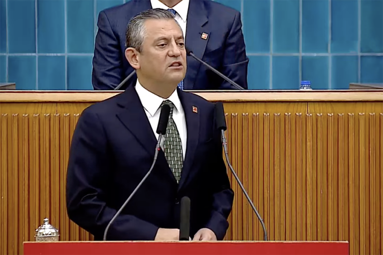 Özgür Özel: ”Asgari ücret 30 bin olmazsa bu ülkeyi size dar edeceğiz”