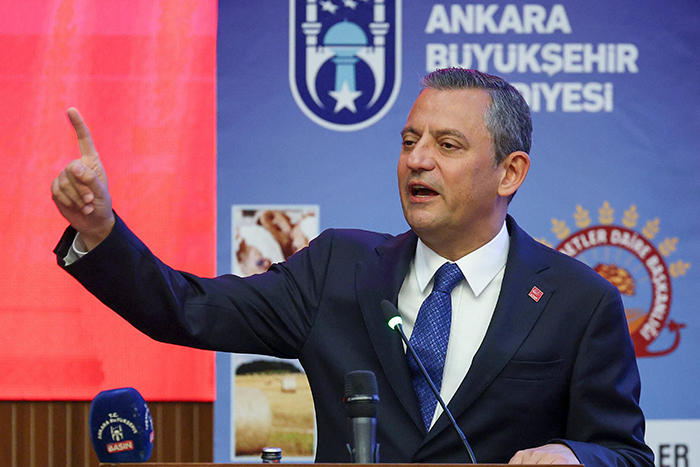 CHP lideri Özgür Özel: “4 yoksul Çinli yarasa çorbası içti, Covid salgını böyle başladı”