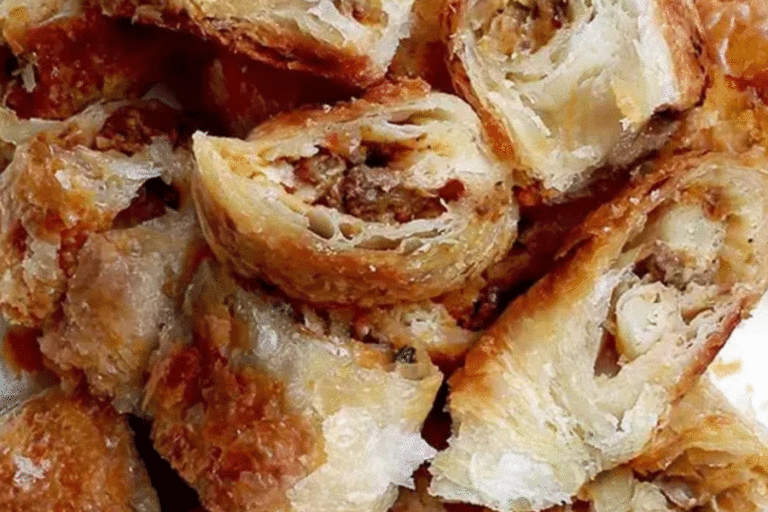 Meşhur Sarıyer böreğinden kıyma yerine sakatat çıktı