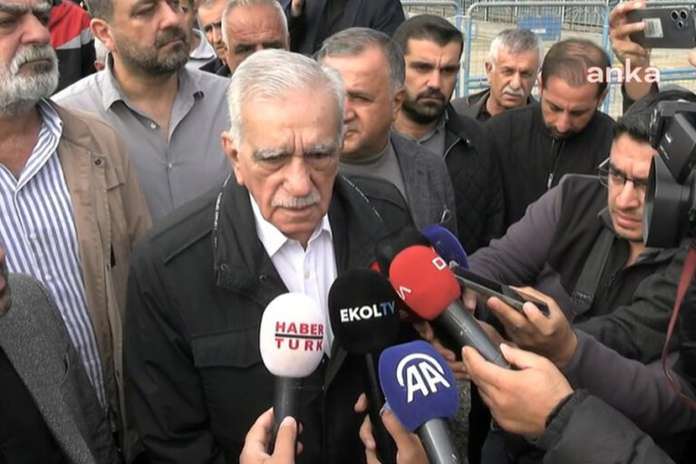 Ahmet Türk: ”Neyin açılımı? Burada sağ gösterip, sol vuran bir anlayışla karşı karşıyayız”
