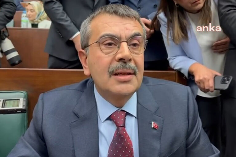 Yusuf Tekin’den İmamoğlu’na tepki: “Okuduğunu anlama konusunda özürlü bir arkadaş”