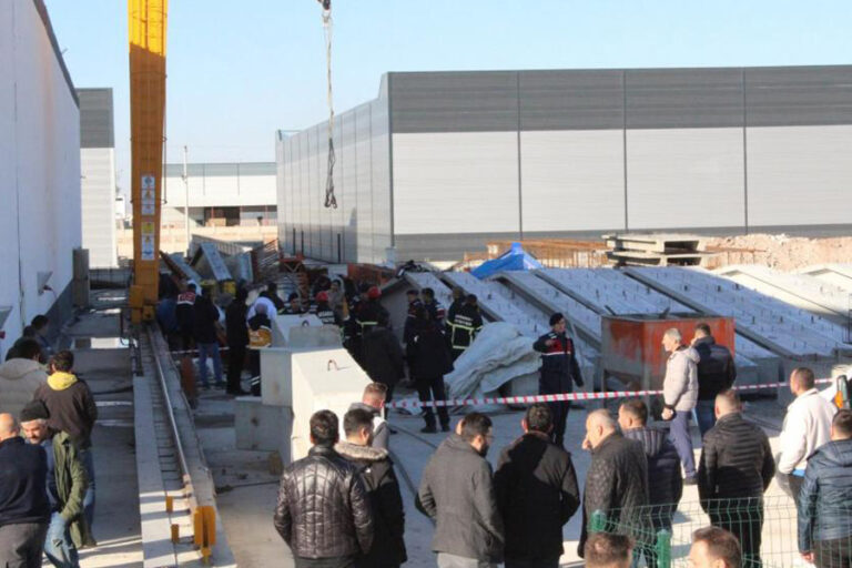 Aksaray’da iş cinayeti: İşçinin üstüne beton blok düştü