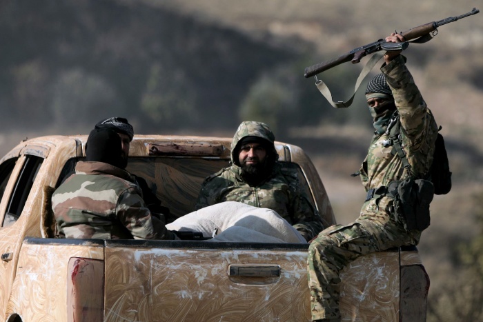 Suriye’de muhalifler Hama şehrini de ele geçirdi