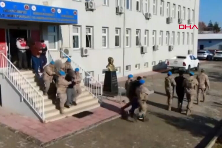 22 ilde IŞİD operasyonu: 182 gözaltı
