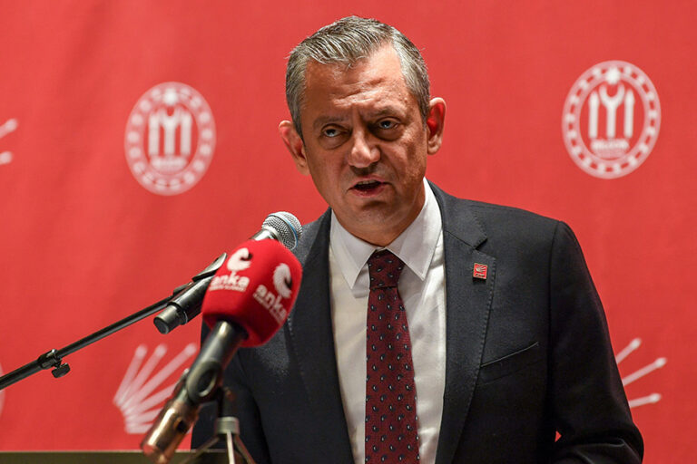 Özgür Özel: “En düşük emekli maaşını Meclis artırabilir, oylamaya sunacağız”