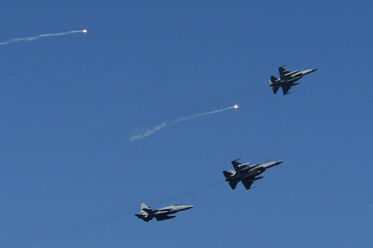 Pakistan Afganistan’a hava saldırısı düzenledi; 46 kişi hayatını kaybetti