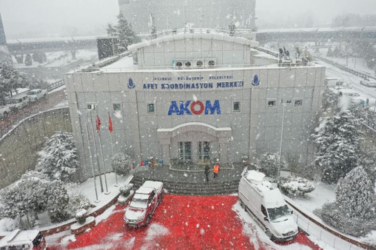 AKOM saat verdi; öğle saatlerinde yoğun kar yağışı bekleniyor