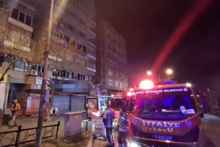 Bursa’da iş merkezinde yangın: 1 ölü