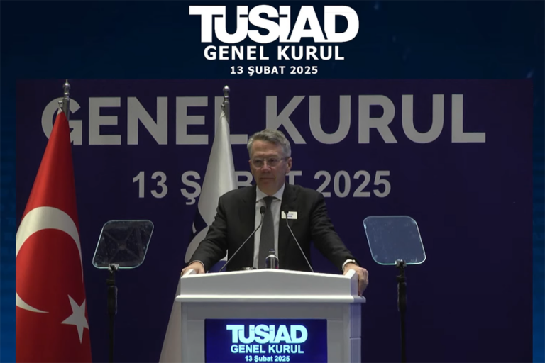 TÜSİAD: “Olağanüstü olaylar yaşıyoruz, çöken bir sistemdir”