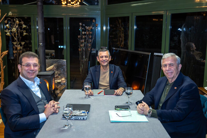 ozgur-ozel-mansur-ekrem