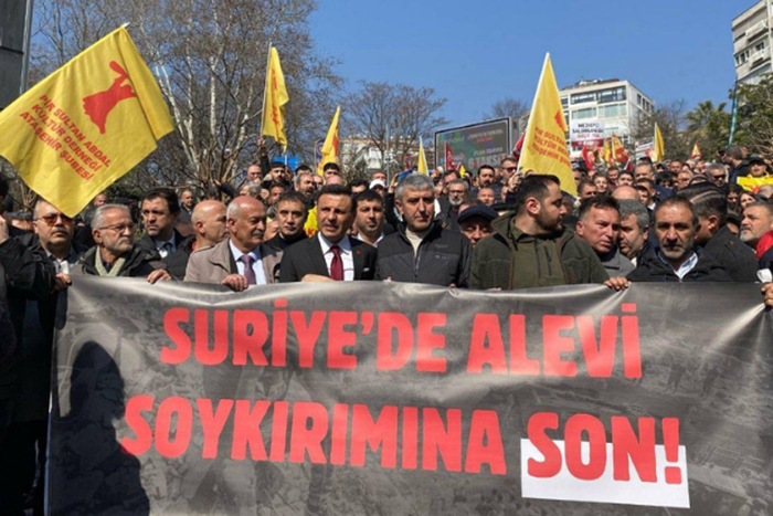 Alevi örgütleri İstanbul’da eylem yaptı: “Suriye’de sistematik katliam var”