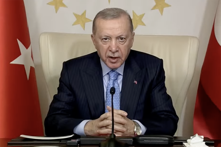 Erdoğan: “AB’ye üyelik müzakerelerimizin canlandırılmasını bekliyoruz”