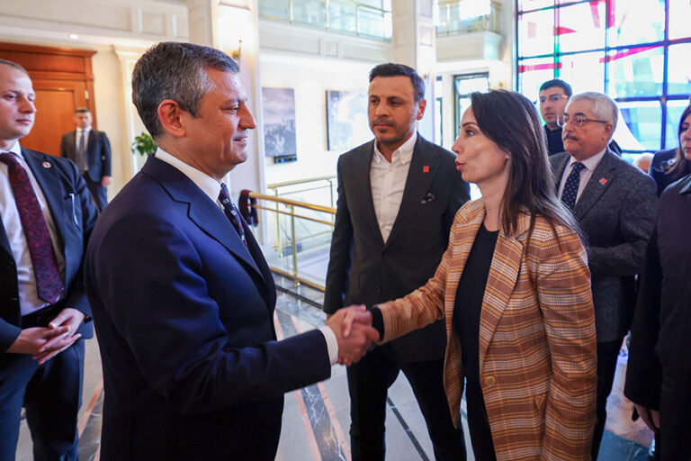 Özgür Özel: “Saat 20.30’da tüm İstanbulluları Saraçhane’ye bekliyorum”