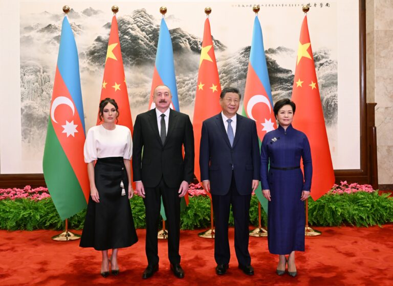 Aliyev Pekin’de; Azerbaycan ve Çin karşılıklı vize muafiyeti anlaşması imzaladı