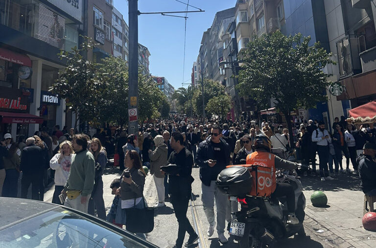 AFAD’dan ‘İstanbul’ uyarısı: “Hasarlı yapılara kesinlikle girmeyin!”