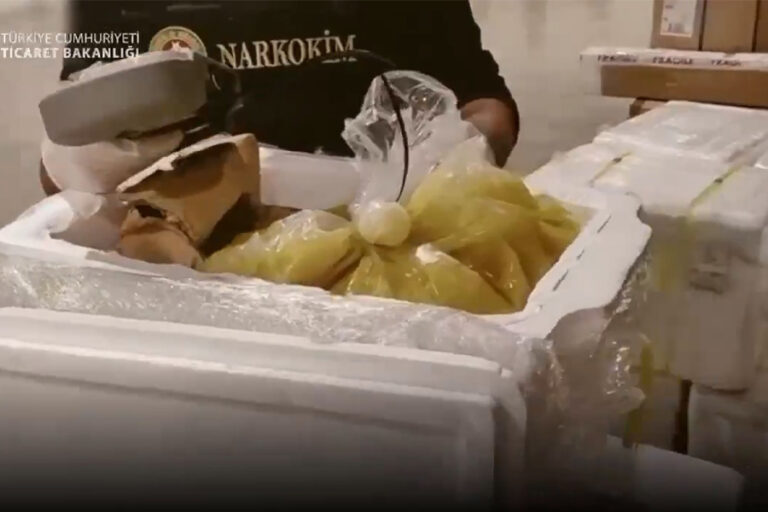 İstanbul Havalimanı’nda 455,2 kilo kokain ele geçirildi