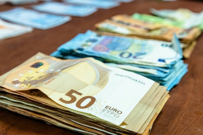 Hollanda Merkez Bankası’ndan ‘yastık altında nakit bulundurun’ tavsiyesi geldi