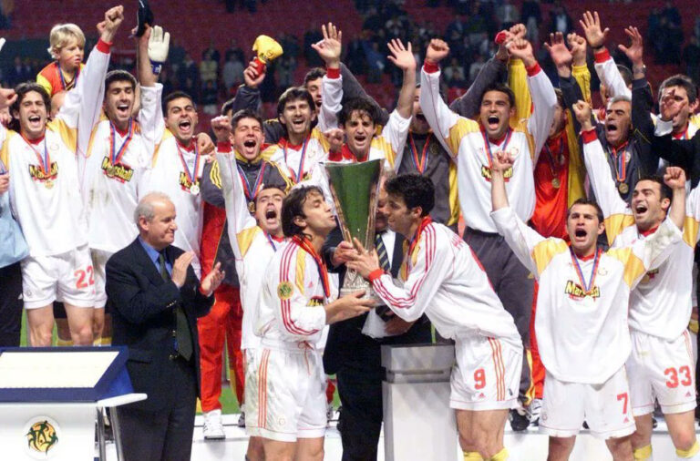 Hakan Şükür’den ‘UEFA Kupası’ sitemi: “Buna sebep olanlara hakkım varsa haram olsun”