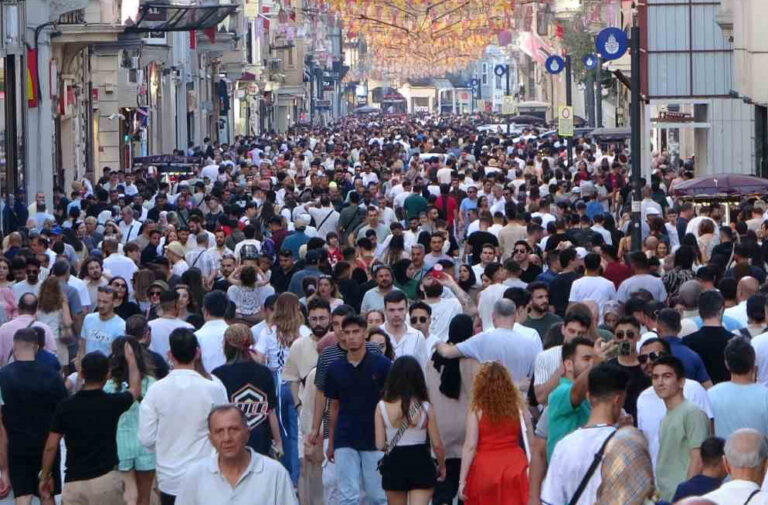 KONDA’nın son araştırmasına göre ‘inançsızların’ oranı 4 kat arttı!