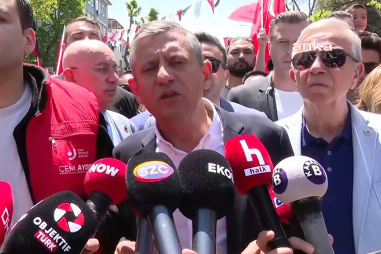Özel’den 19 Mayıs’ta AKP’li gençlere çağrı: ”Reisinizin elinden o topu geri alın”