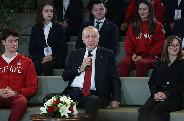 Tayyip Erdoğan’ın gündemi yeni Anayasa: “Ertelemek mümkün değil”