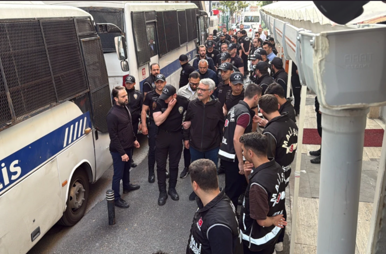 BEŞİNCİ DALGA | 5’i belediye başkanı 22 kişi tutuklandı!