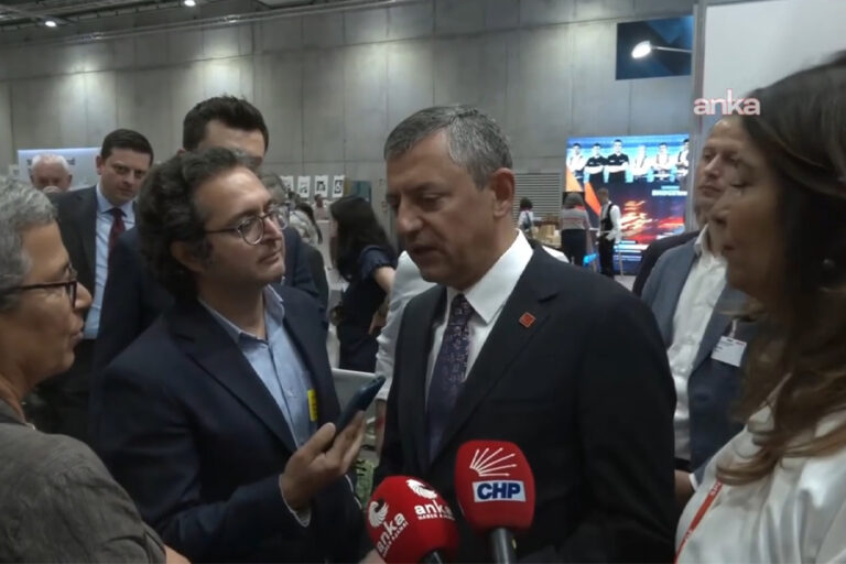 Özel’den ‘kurultay davası’ sorusuna cevap: ”Erdoğan medyası ve yargısının CHP’yi tartıştırmak için bulduğu bir kumpas”