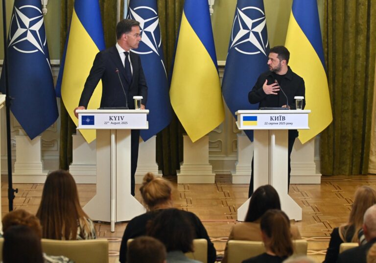 NATO Genel Sekreteri, Ukrayna’yı ziyaret etti: Sağlam güvenlik garantileri şart