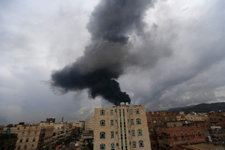 İsrail’in Yemen’in başkentini vurdu