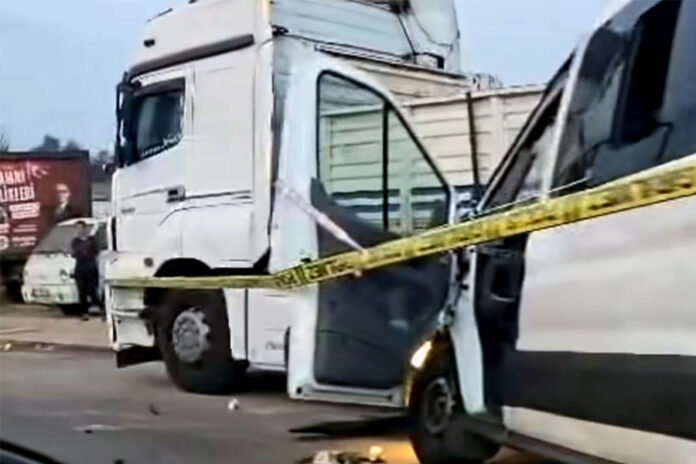 mersin-öğrenci-servis-kaza