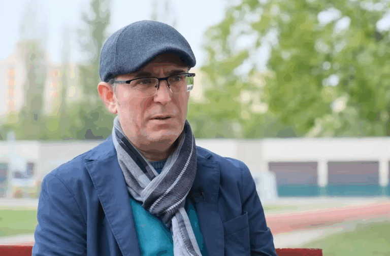 TUTUNANLAR | Matematik öğretmeni Recep Gözaydın: “Özgürlüğü 1 yaptım, sıfırlar değer kazandı”