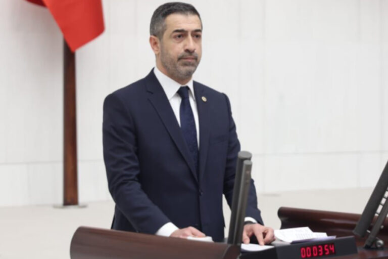 MHP’li vekil sosyal medyadan vatandaşlara küfretti