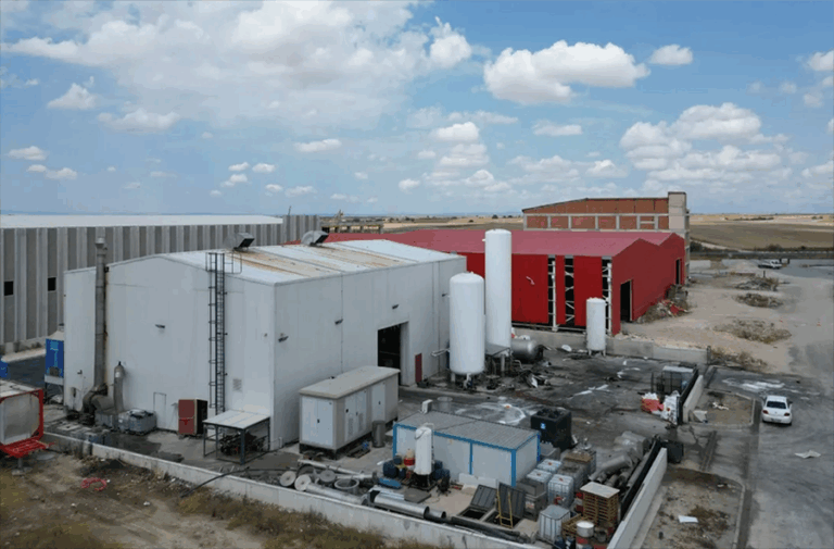 Anestezi gazı üretim tesisinde patlama; 2 işçi hayatını kaybetti