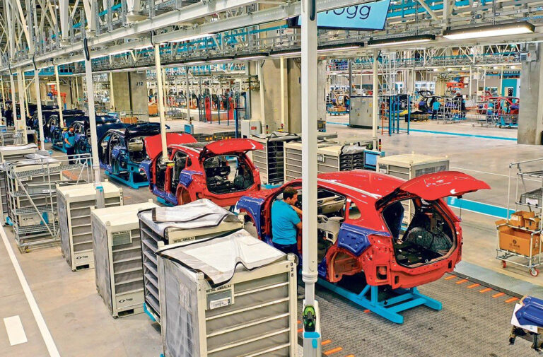 TOGG fabrikasında toplu işten çıkarma; 200 işçi ‘gerekçe’ bile gösterilmeden kovuldu!