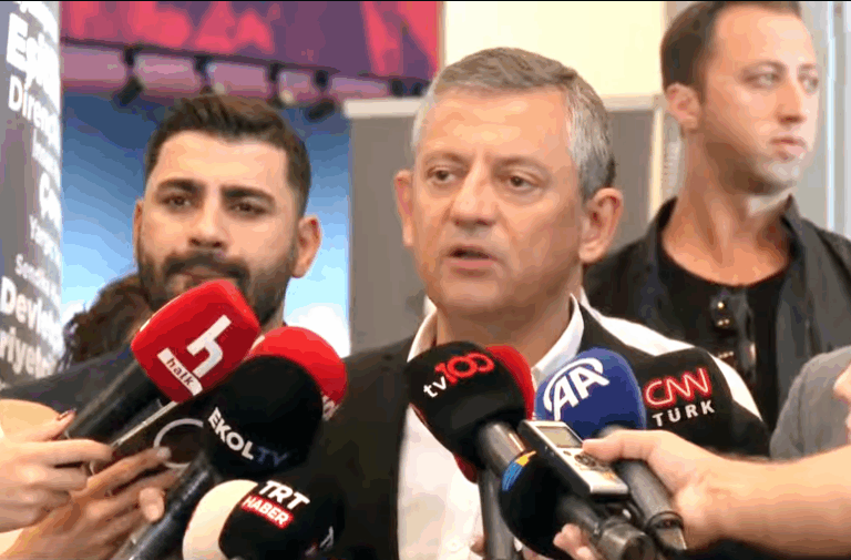 özgür özel