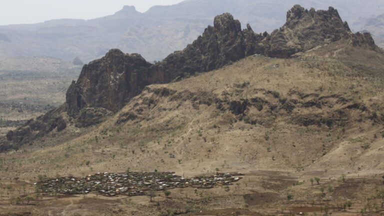 Sudan’da heyelan köyü yuttu: 1000’den fazla insan hayatını kaybetti, sadece bir kişi hayatta kaldı