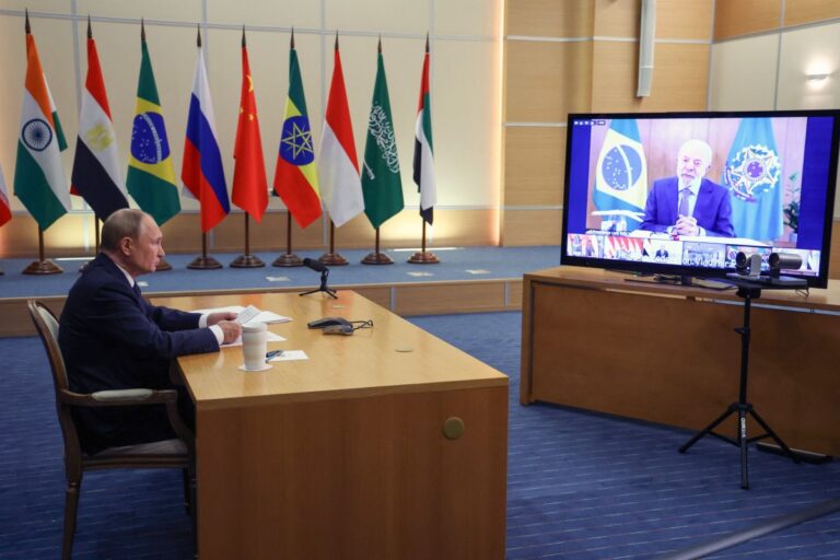 Lula, BRICS zirvesinde ABD’yi hedef aldı