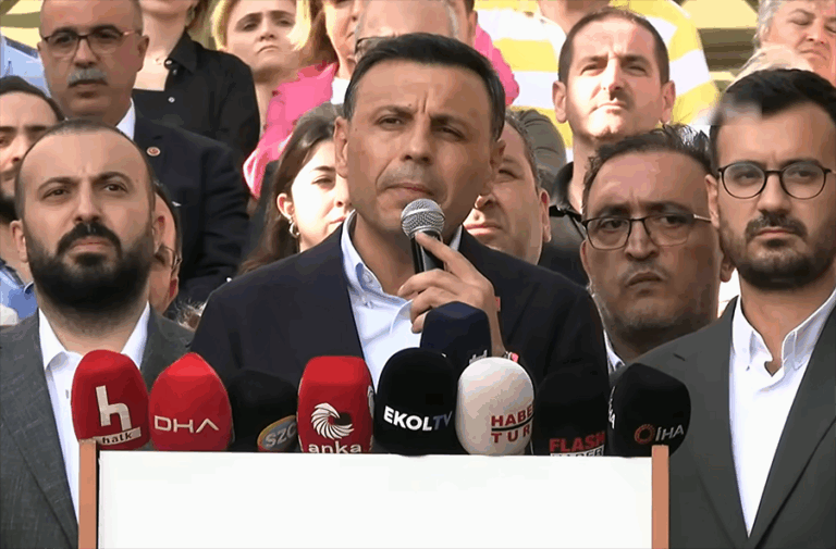 Özgür Çelik: “Bayrampaşa Belediye meclis üyeleri ölümle tehdit edildi”