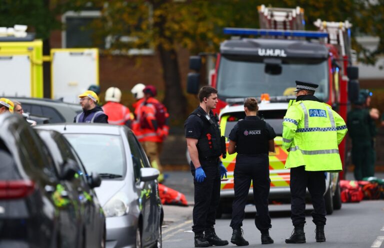 Manchester’da bir sinagogda bıçaklı saldırı: 2 ölü, 3 yaralı