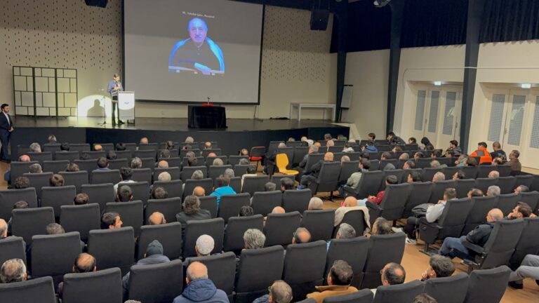Amsterdam’da, Gülen Hocaefendi için vefa ve dua gecesi