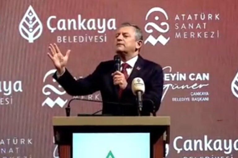 Özel’den Aziz İhsan Aktaş iddianamesine tepki: ”Mussolini’nin ‘ön infaz yöntemi’ ile bu tutukluluklar sürdürülmemelidir”