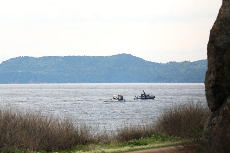 Yunanistan açıklarında göçmen teknesi alabora oldu: 4 kişi hayatını kaybetti