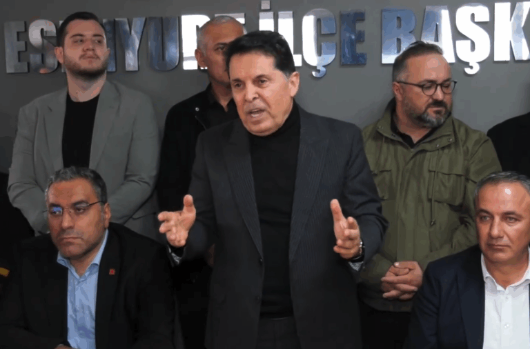 Ahmet Özer, İmamoğlu ile diyaloğunu anlattı: ”Senin çıkışın bize çok büyük bir moral oldu”