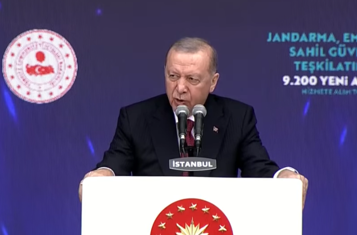 Erdoğan, Emniyet’e ve Janarma’ya CHP’yi hedef gösterdi: “Üç beş hadsiz ve şuursuz”