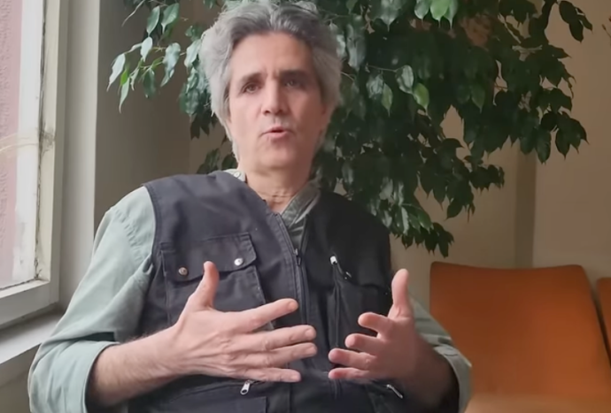 Namaz kıldığı için ceza verilen ihraç TSK’lı Ahmet Ünal: Kırk yıl önce “YAŞzedeydim, şimdi KHKzedeyim”