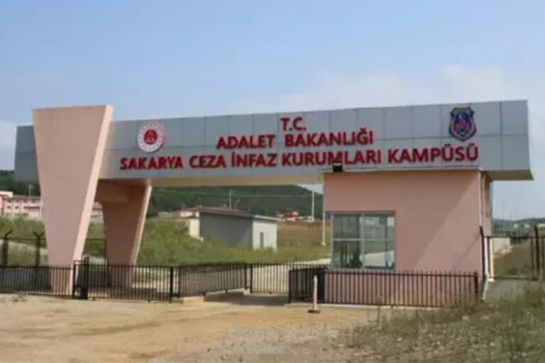 Sakarya Ferizli Cezaevi’nde 131 mahkum yemekten zehirlendi