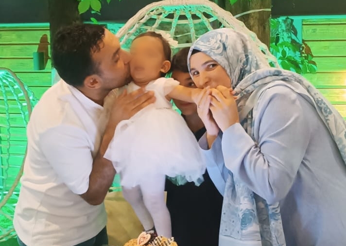 “Baba sen yedi yıl yoktun, şimdi annem tutuklandı, artık kendimi bıçaklamayı düşünüyorum”