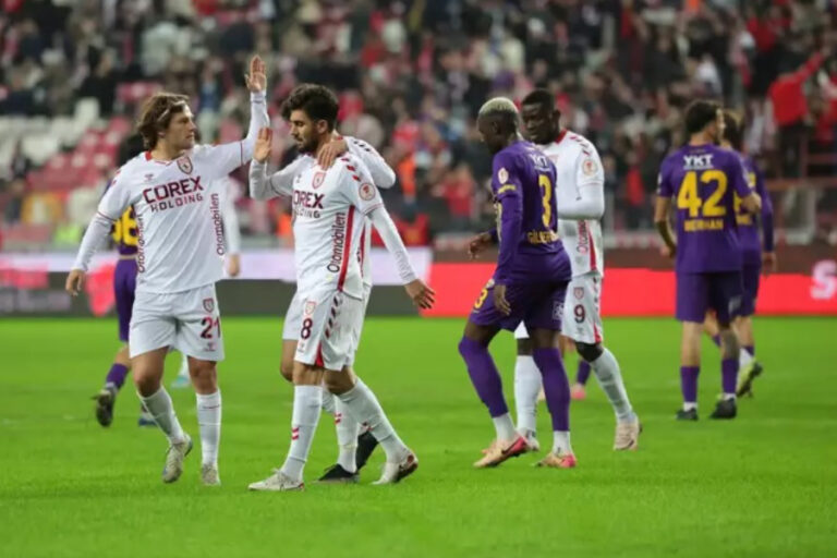 Samsunspor, Eyüpspor’u 2-1 mağlup etti