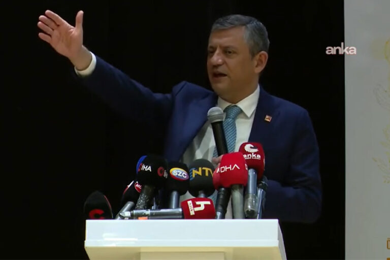 Özgür Özel: ”Sözle, elle sevme dönemi bitti; bizi seven arkamızdan gelsin”