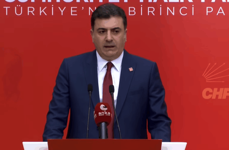CHP Sözcüsü Zeynel Emre: “İktidarın yargı operasyonlarına teslim olmayız, adayımız İmamoğlu”